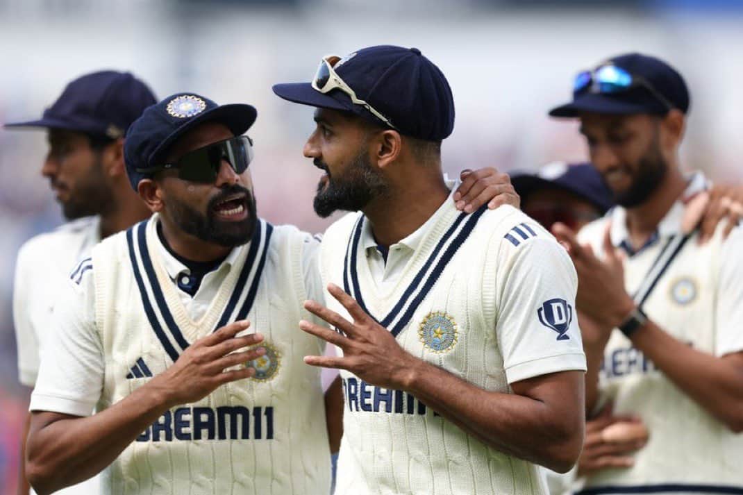 Siraj on Akash Deep 